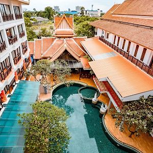 Lanna Hotel By Kasalong Resort And Spa Pattaya